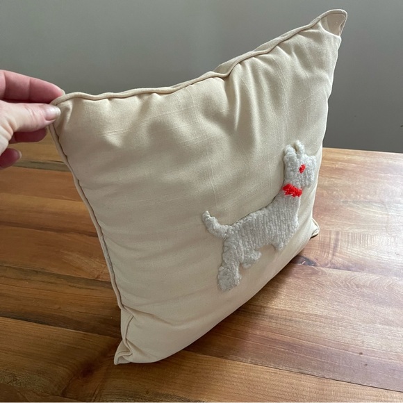 Vintage Handmade Scotty Dog Pillow Scottish Terrier 14 X 14 Ivory Red Bow - Picture 3 of 4